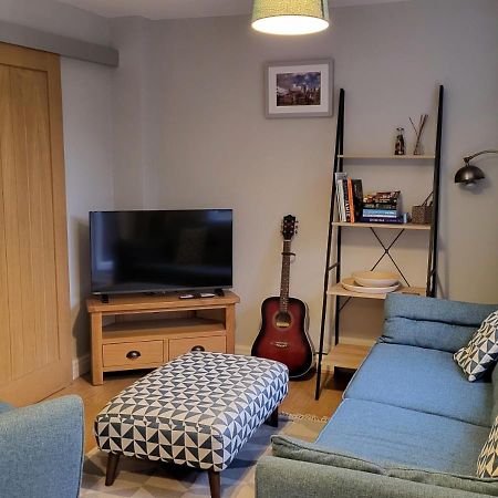3 Bedroom Townhouse, Free Parking York Bagian luar foto